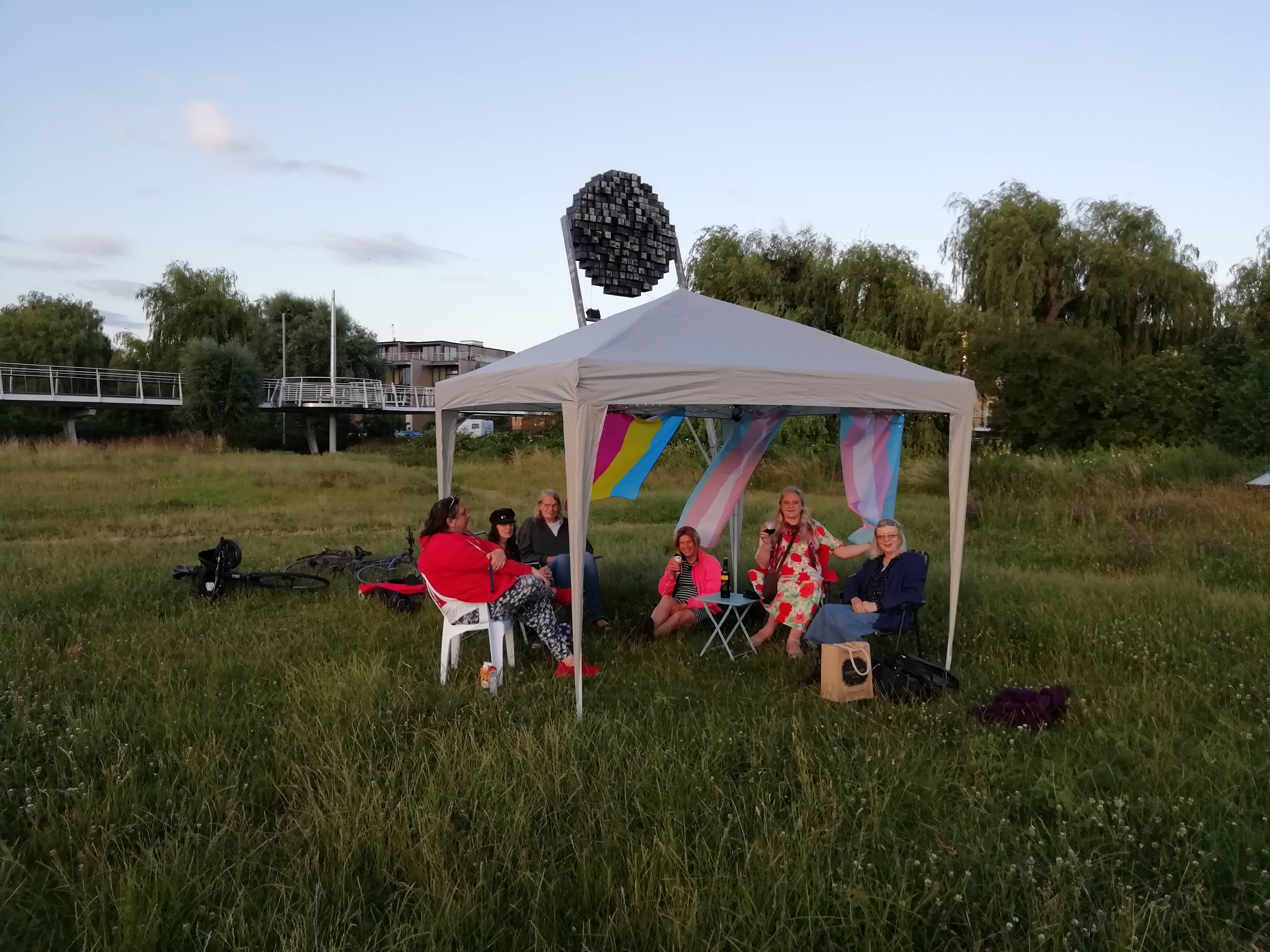 Group of Diamonds sitting under a gazebo